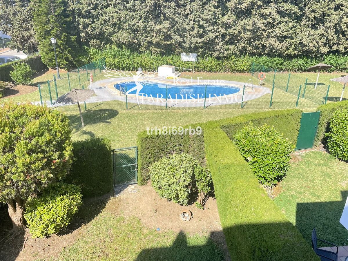 Flat for sale Estepona, Málaga. Ref: 7088. Paradise Group 