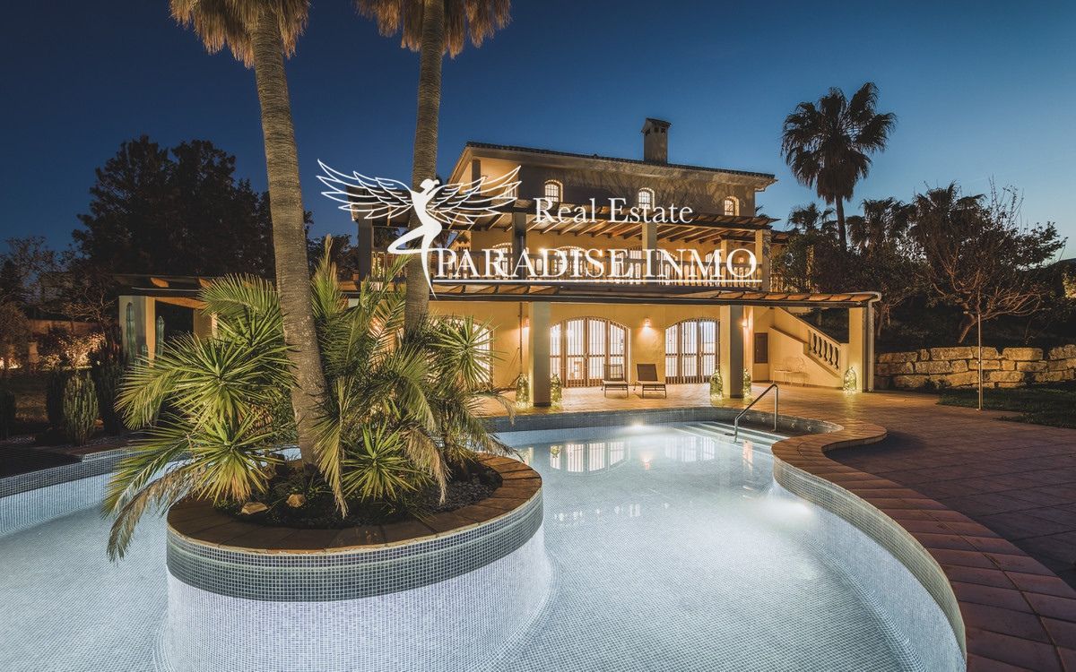 Chalet Independiente en venta Estepona, Málaga. Ref: 7099. Paradise Group 