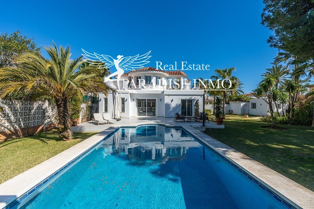 Chalet Independiente en venta Marbella, Málaga. Ref: 7137. Paradise Group 