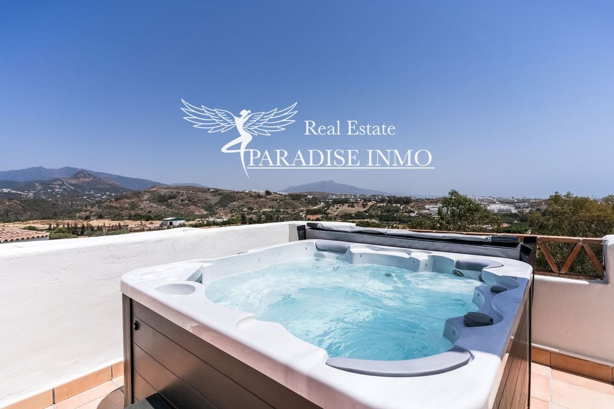 Flat for sale Estepona, Málaga. Ref: 7159. Paradise Group 