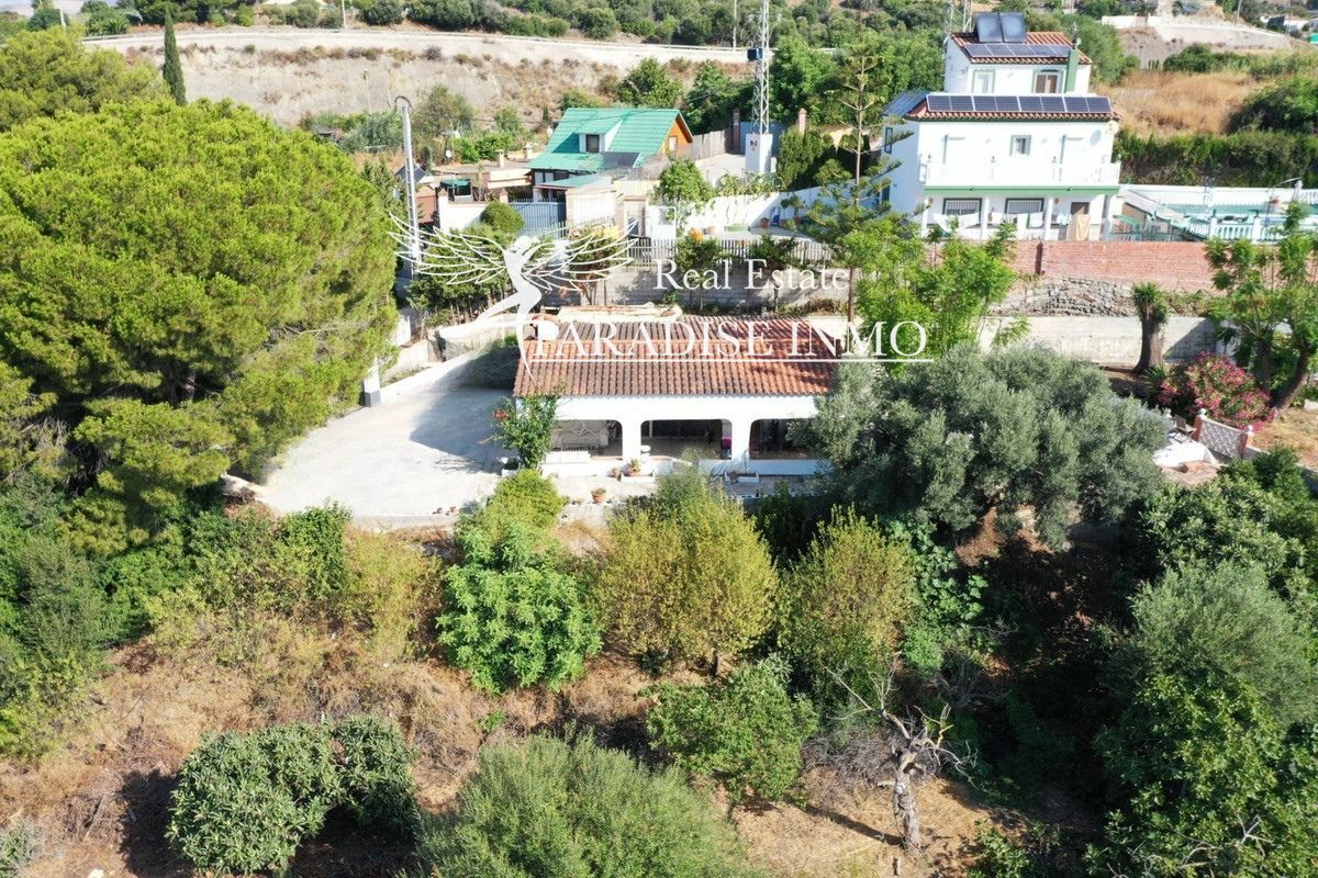 Chalet Independiente en venta Estepona, Málaga. Ref: 7165. Paradise Group 