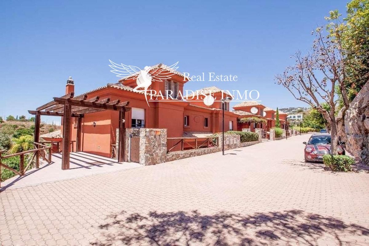 Chalet Independiente en venta Marbella, Málaga. Ref: 7200. Paradise Group 
