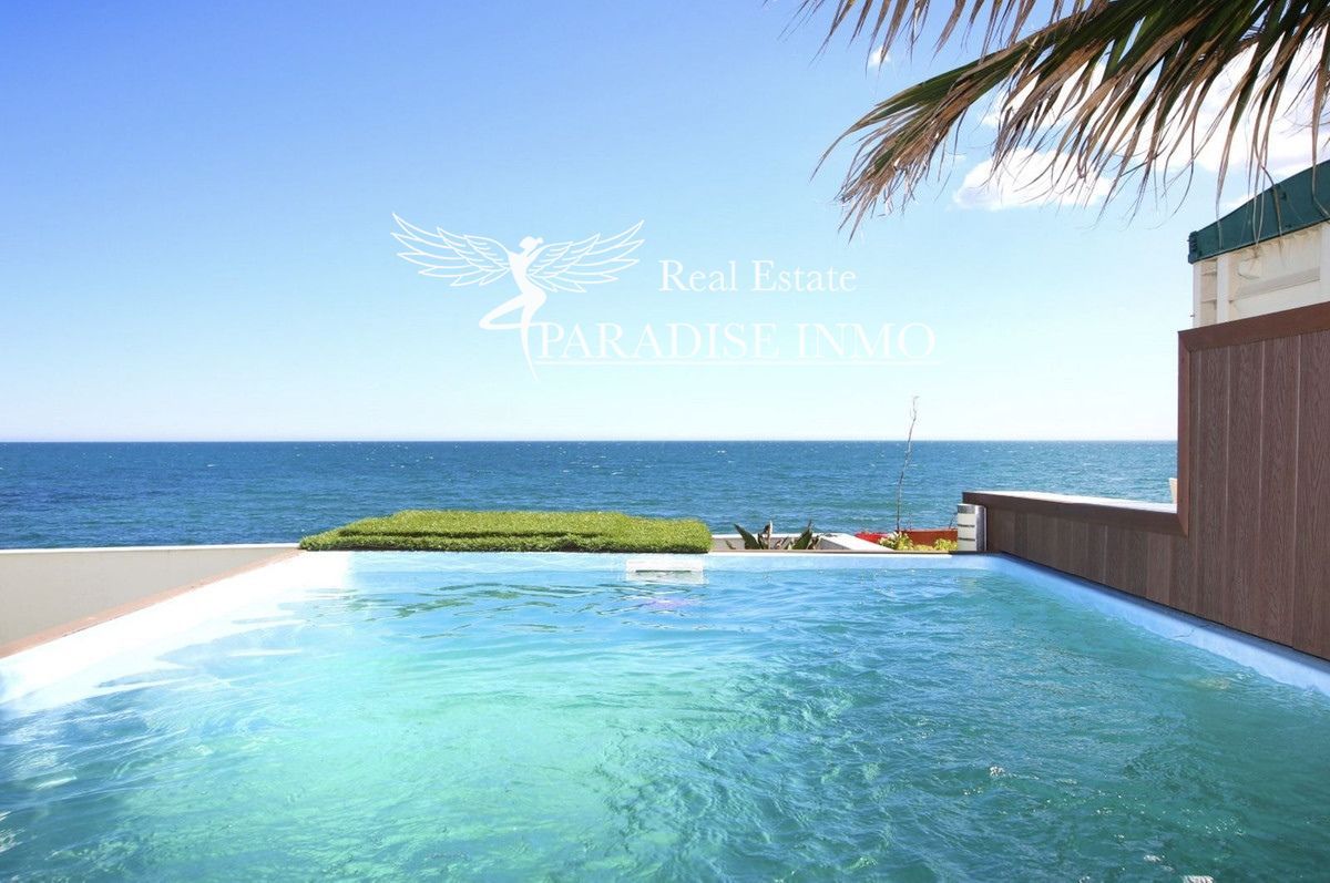 Flat for sale Estepona, Málaga. Ref: 7217. Paradise Group 