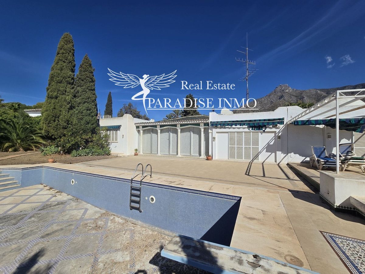 Chalet Independiente en venta Marbella, Málaga. Ref: 7233. Paradise Group 