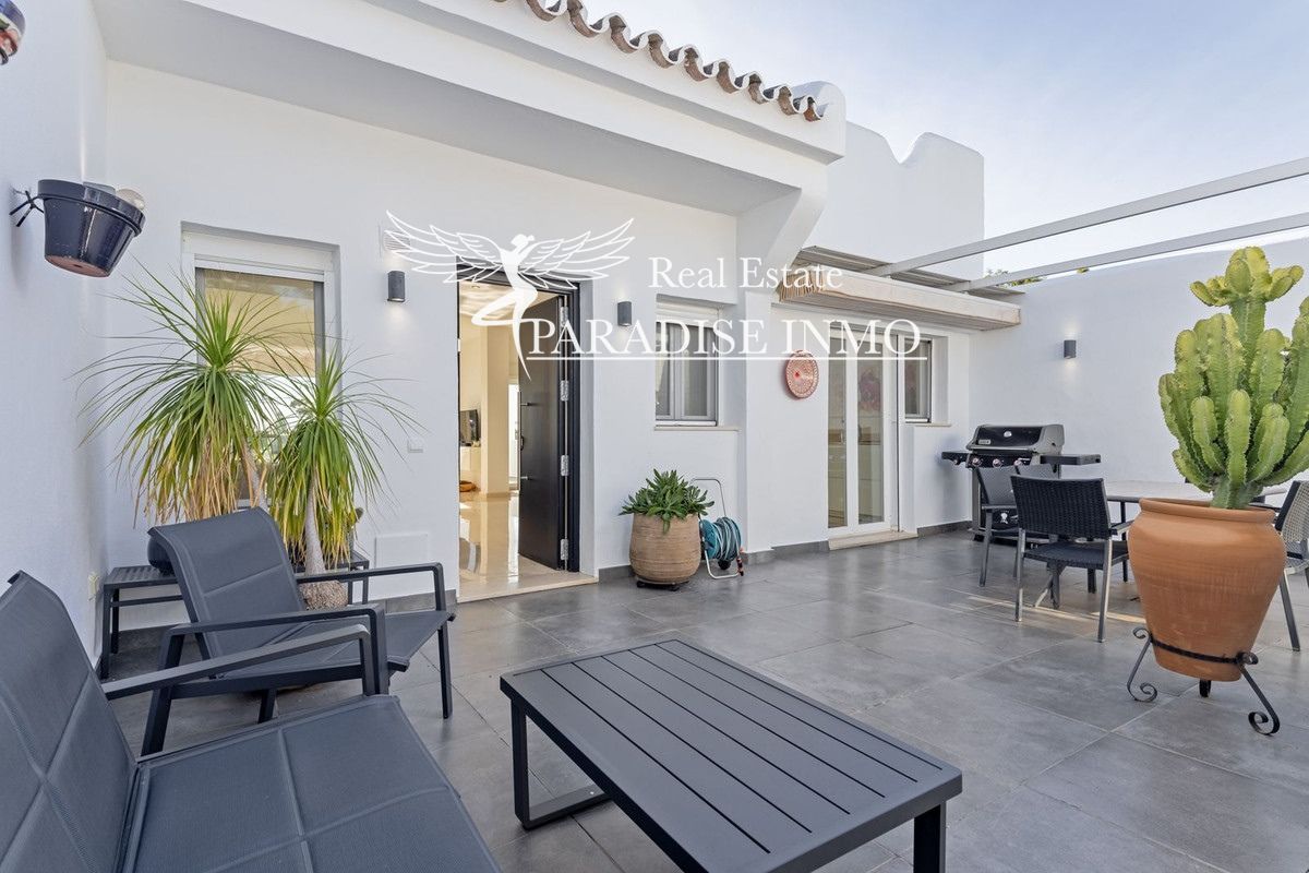Chalet Independiente en venta Marbella, Málaga. Ref: 7339. Paradise Group 