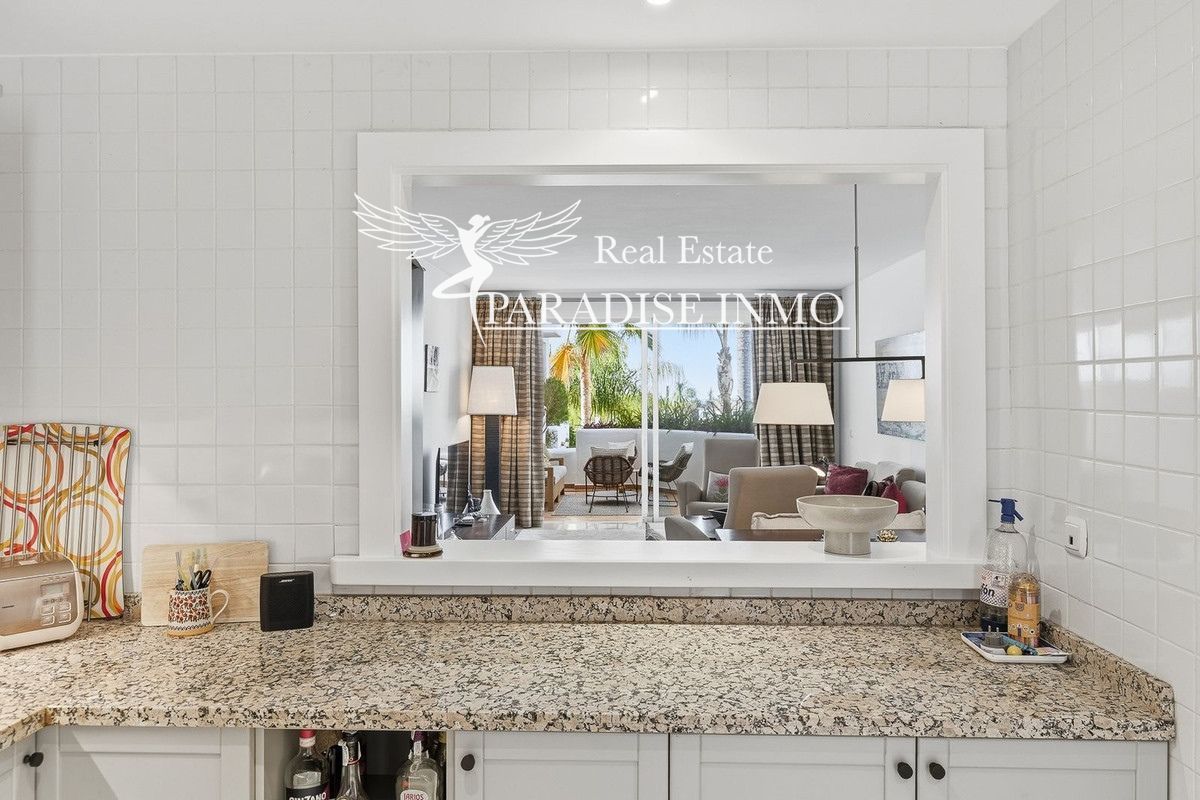 Flat for sale Marbella, Málaga. Ref: 7340. Paradise Group 