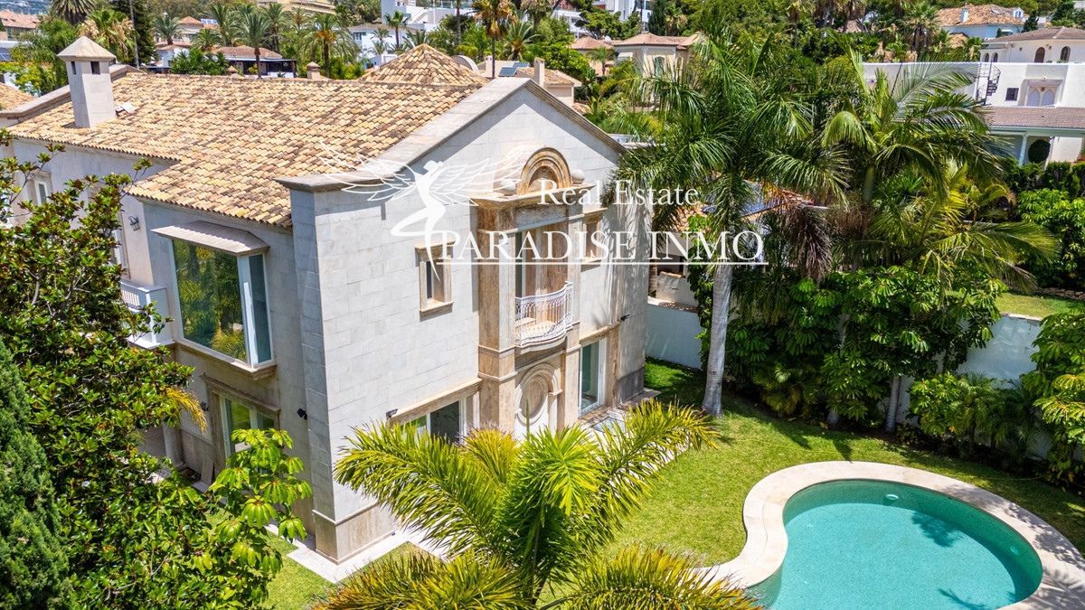 Chalet Independiente en venta Marbella, Málaga. Ref: 7351. Paradise Group 