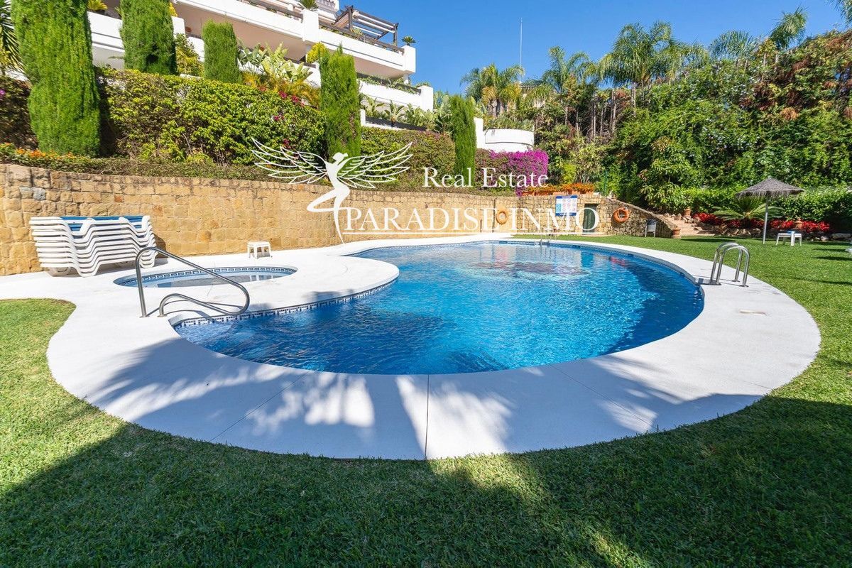 Flat for sale Marbella, Málaga. Ref: 7368. Paradise Group 