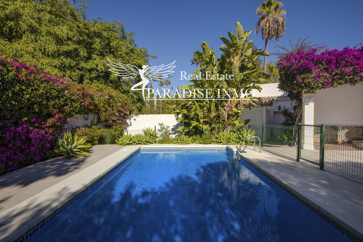 Chalet Independiente en venta Marbella, Málaga. Ref: 7387. Paradise Group 