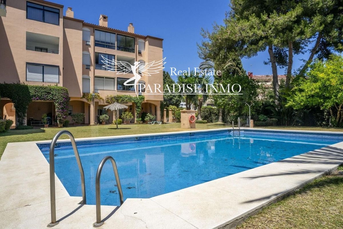 Flat for sale Marbella, Málaga. Ref: 7409. Paradise Group 