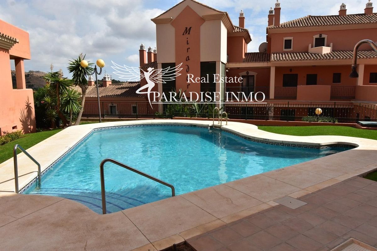 Flat for sale Marbella, Málaga. Ref: 7418. Paradise Group 