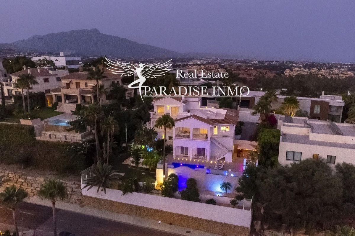 Chalet Independiente en venta Benahavis, Málaga. Ref: 7455. Paradise Group 