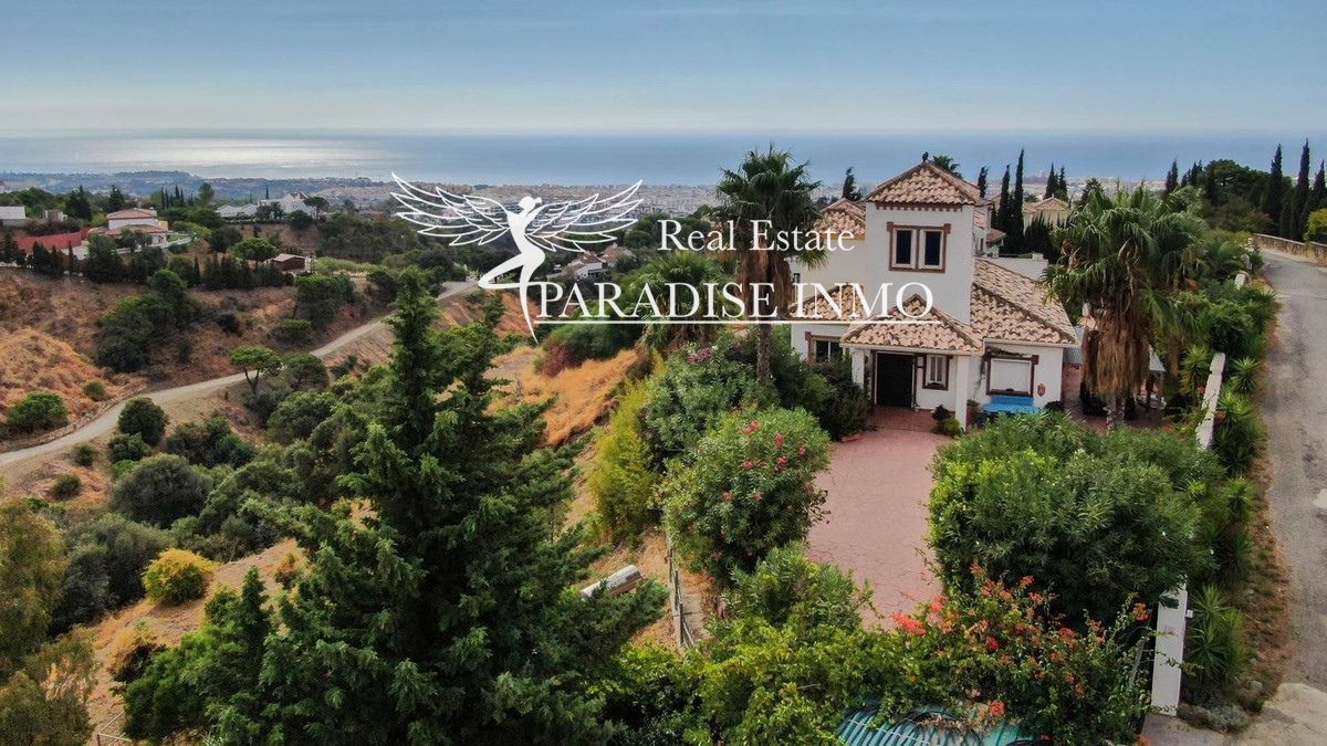 Chalet Independiente en venta Estepona, Málaga. Ref: 7470. Paradise Group 