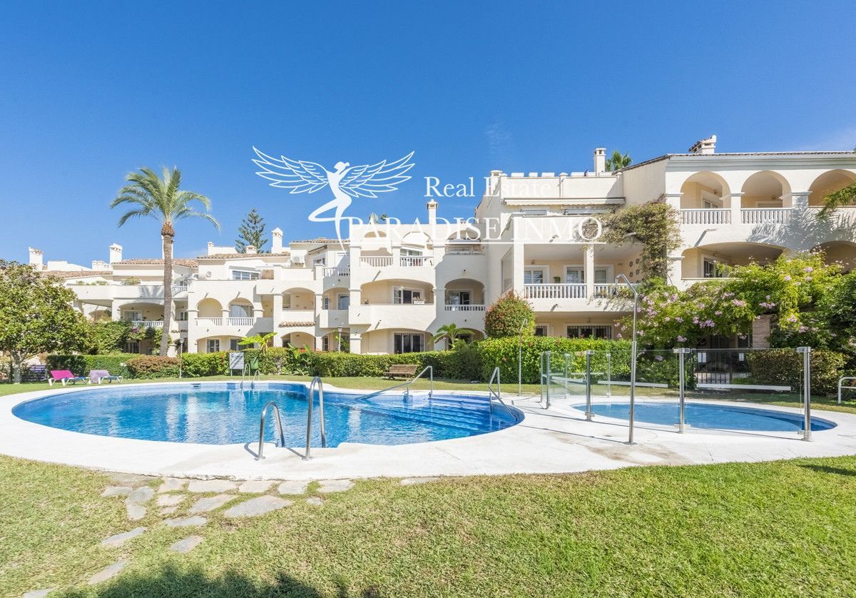 Flat for sale Estepona, Málaga. Ref: 7479. Paradise Group 