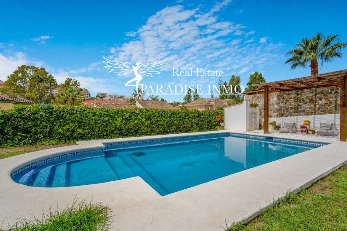 Chalet Independiente en venta Marbella, Málaga. Ref: 7485. Paradise Group 