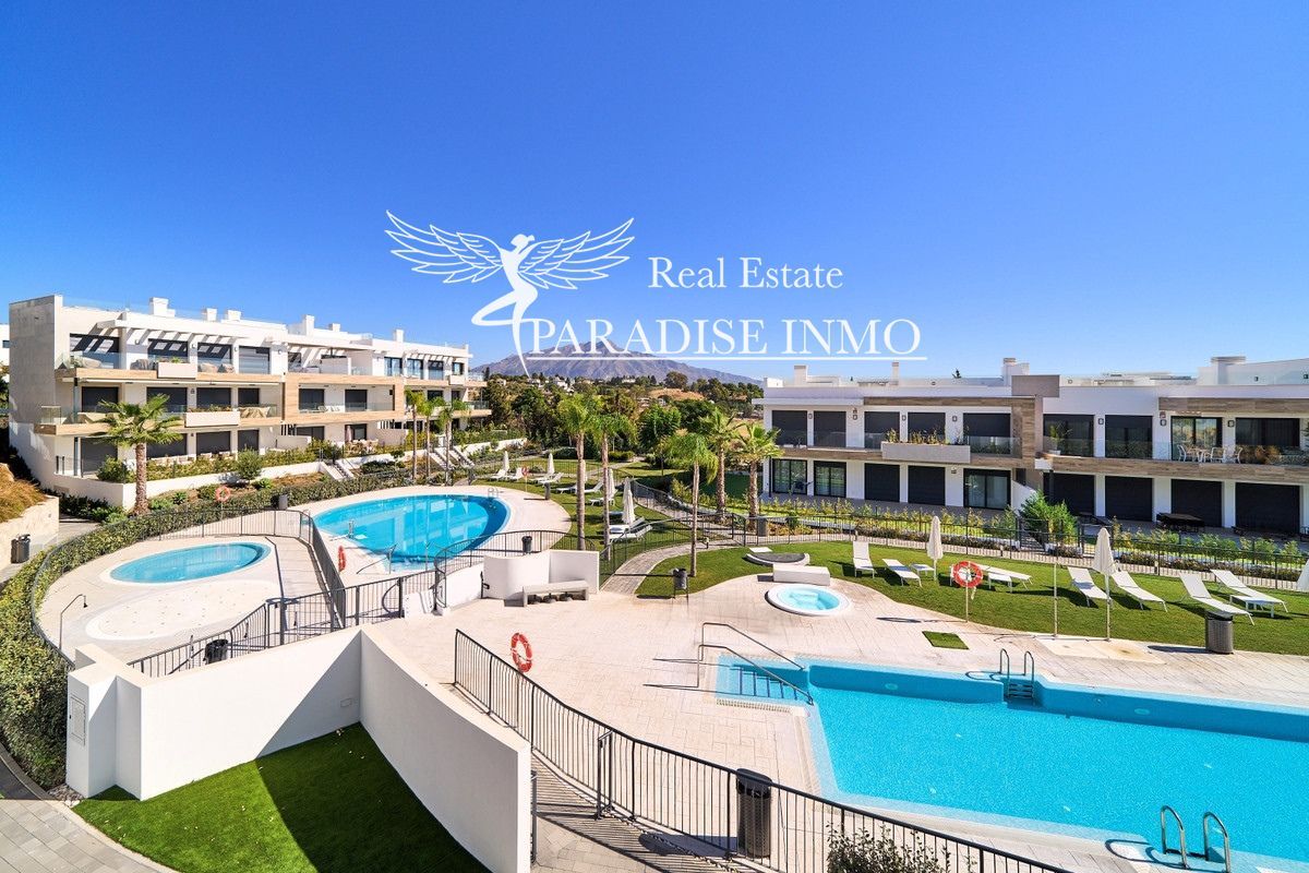 Flat for sale Estepona, Málaga. Ref: 7518. Paradise Group 