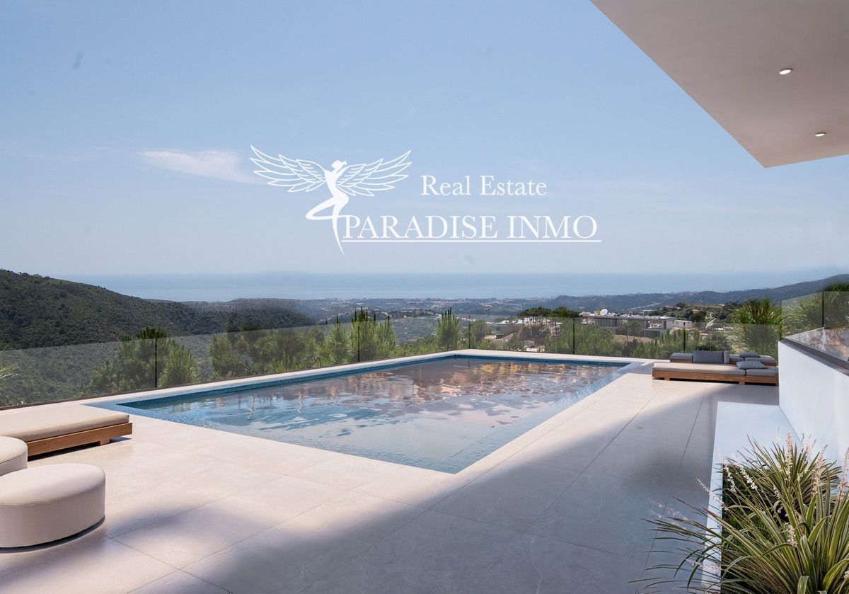 Chalet Independiente en venta Benahavis, Málaga. Ref: 8128. Paradise Group 