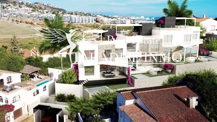 Chalet Independiente en venta Fuengirola, Málaga. Ref: 8131. Paradise Group 