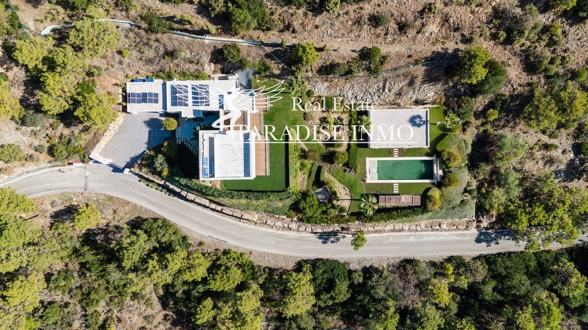 Chalet Independiente en venta Benahavis, Málaga. Ref: 8217. Paradise Group 