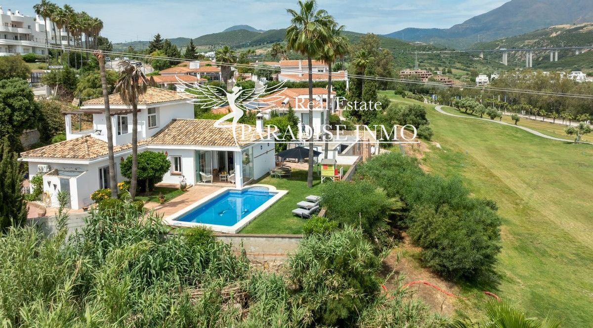 Chalet Independiente en venta Estepona, Málaga. Ref: 8231. Paradise Group 