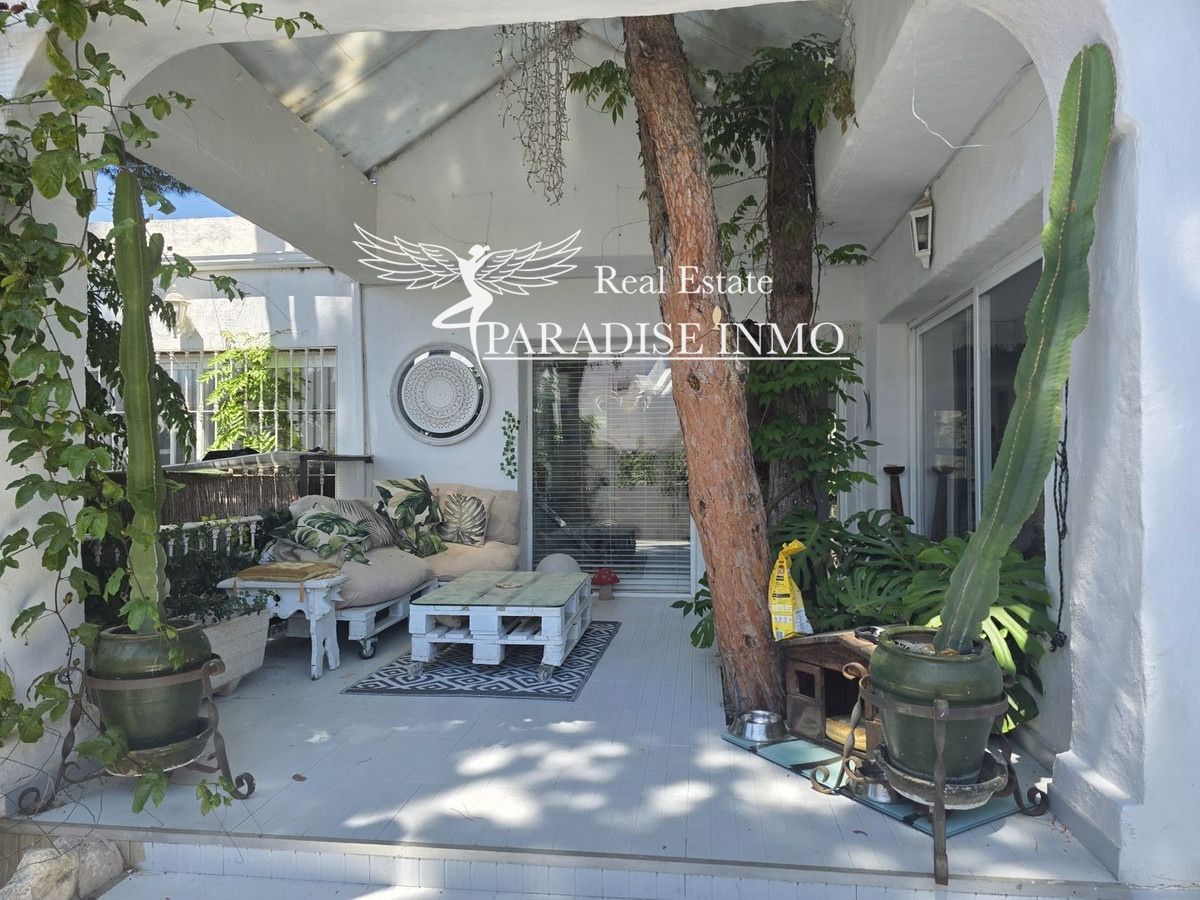 Chalet Independiente en venta Marbella, Málaga. Ref: 8261. Paradise Group 