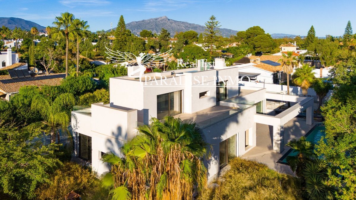Chalet Independiente en venta Marbella, Málaga. Ref: 8502. Paradise Group 