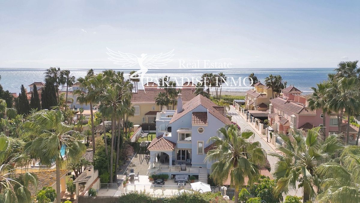Chalet Independiente en venta Marbella, Málaga. Ref: 8535. Paradise Group 