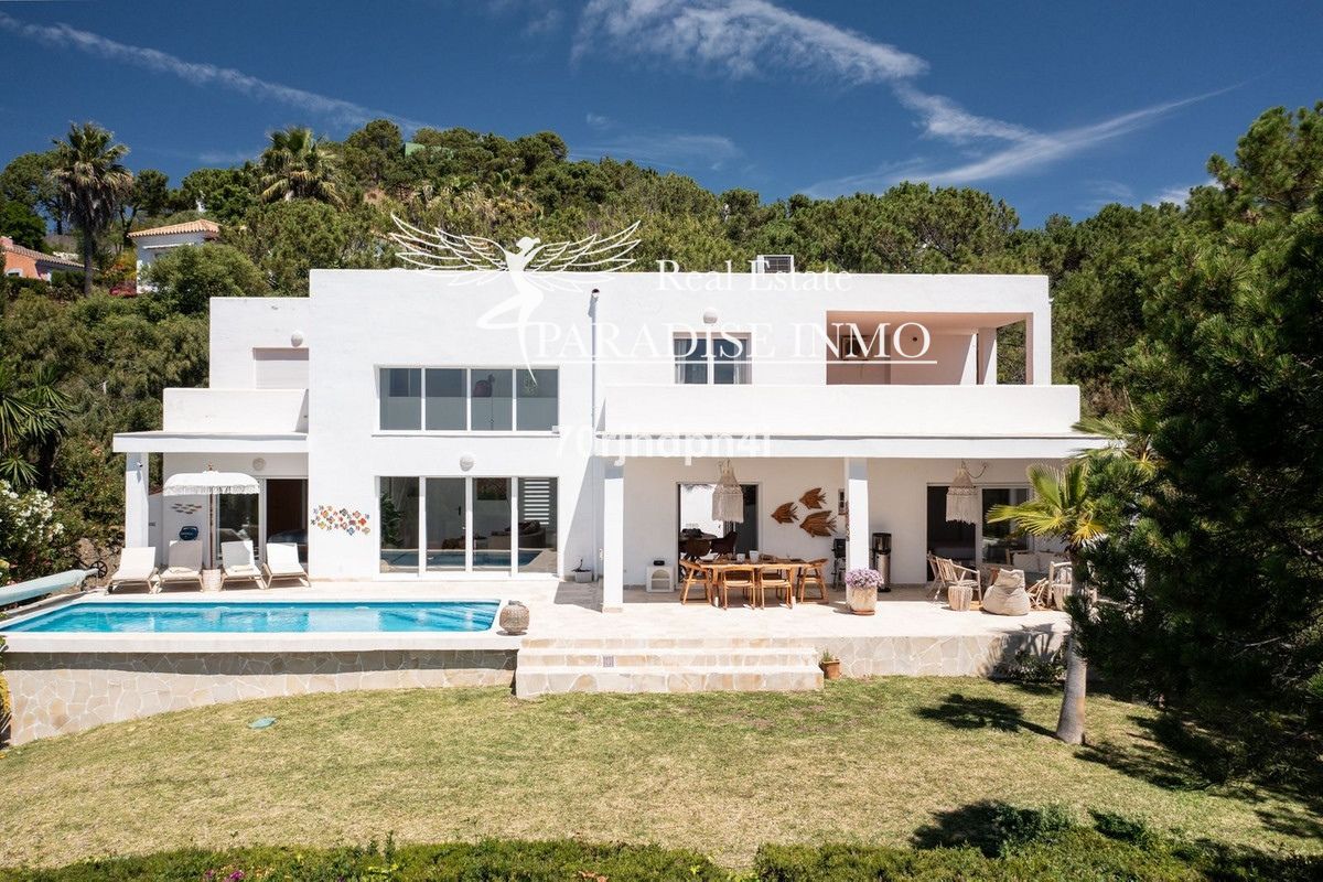 Chalet Independiente en venta Estepona, Málaga. Ref: 8568. Paradise Group 