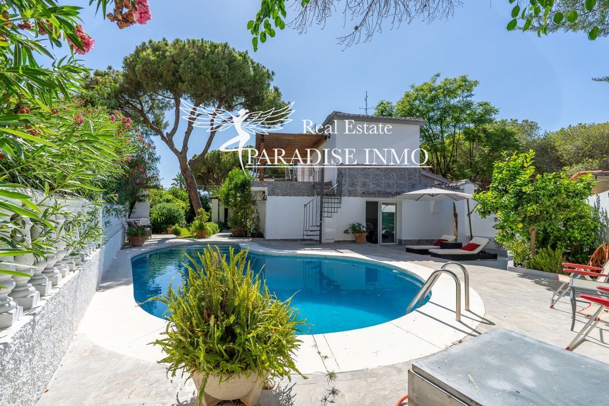 Chalet Independiente en venta Marbella, Málaga. Ref: 8578. Paradise Group 