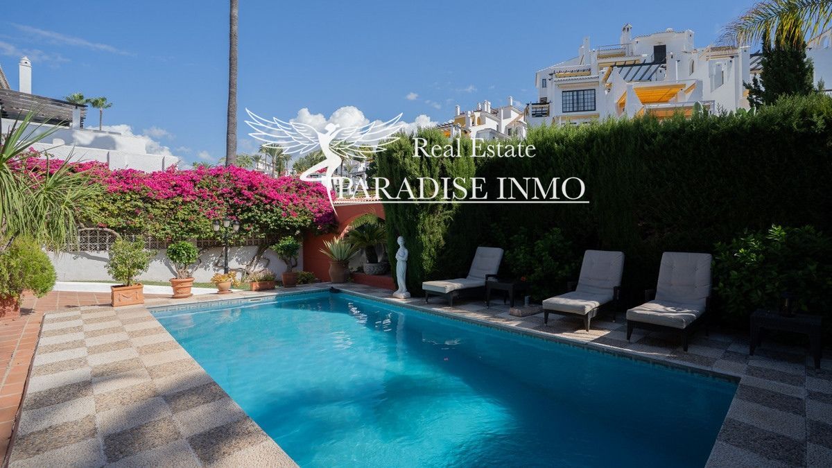 Chalet Independiente en venta Marbella, Málaga. Ref: 8589. Paradise Group 