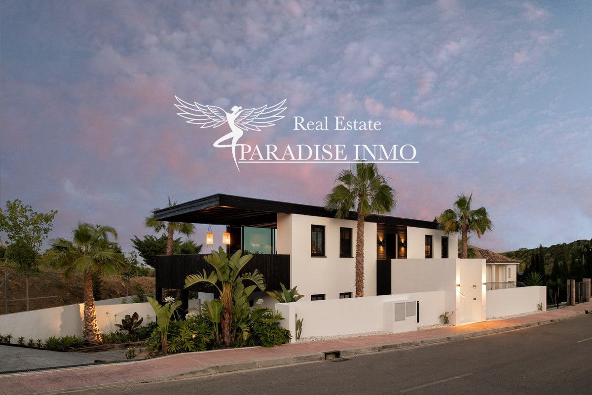 Chalet Independiente en venta Estepona, Málaga. Ref: 8712. Paradise Group 