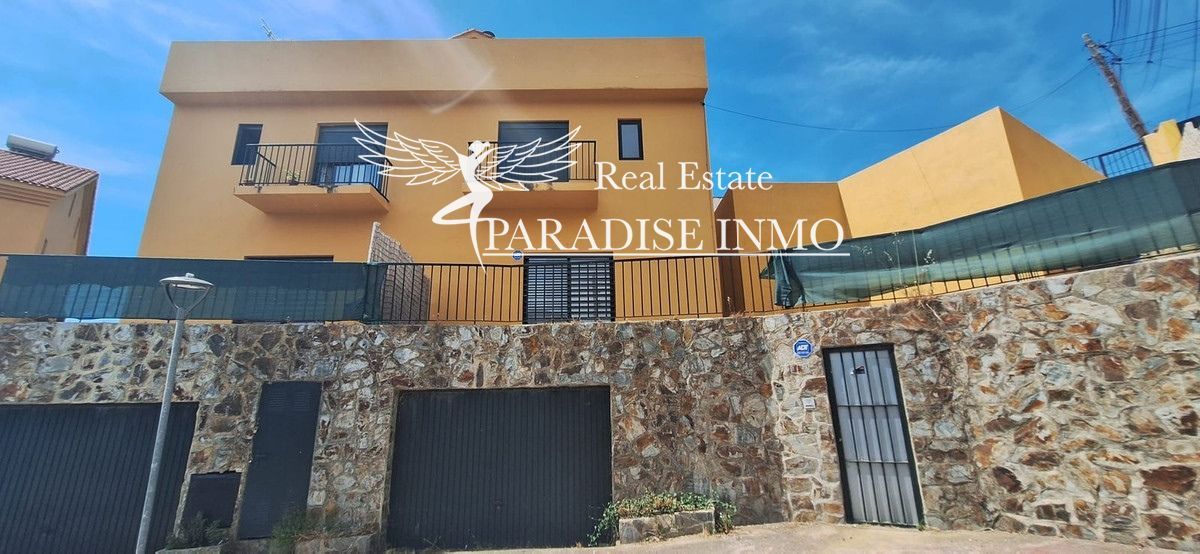 Chalet Independiente en venta Fuengirola, Málaga. Ref: 8742. Paradise Group 