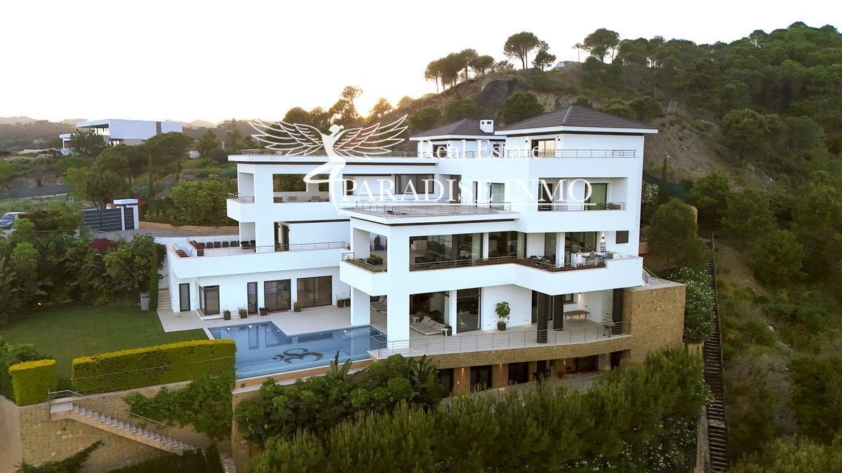 Chalet Independiente en venta Benahavis, Málaga. Ref: 8744. Paradise Group 