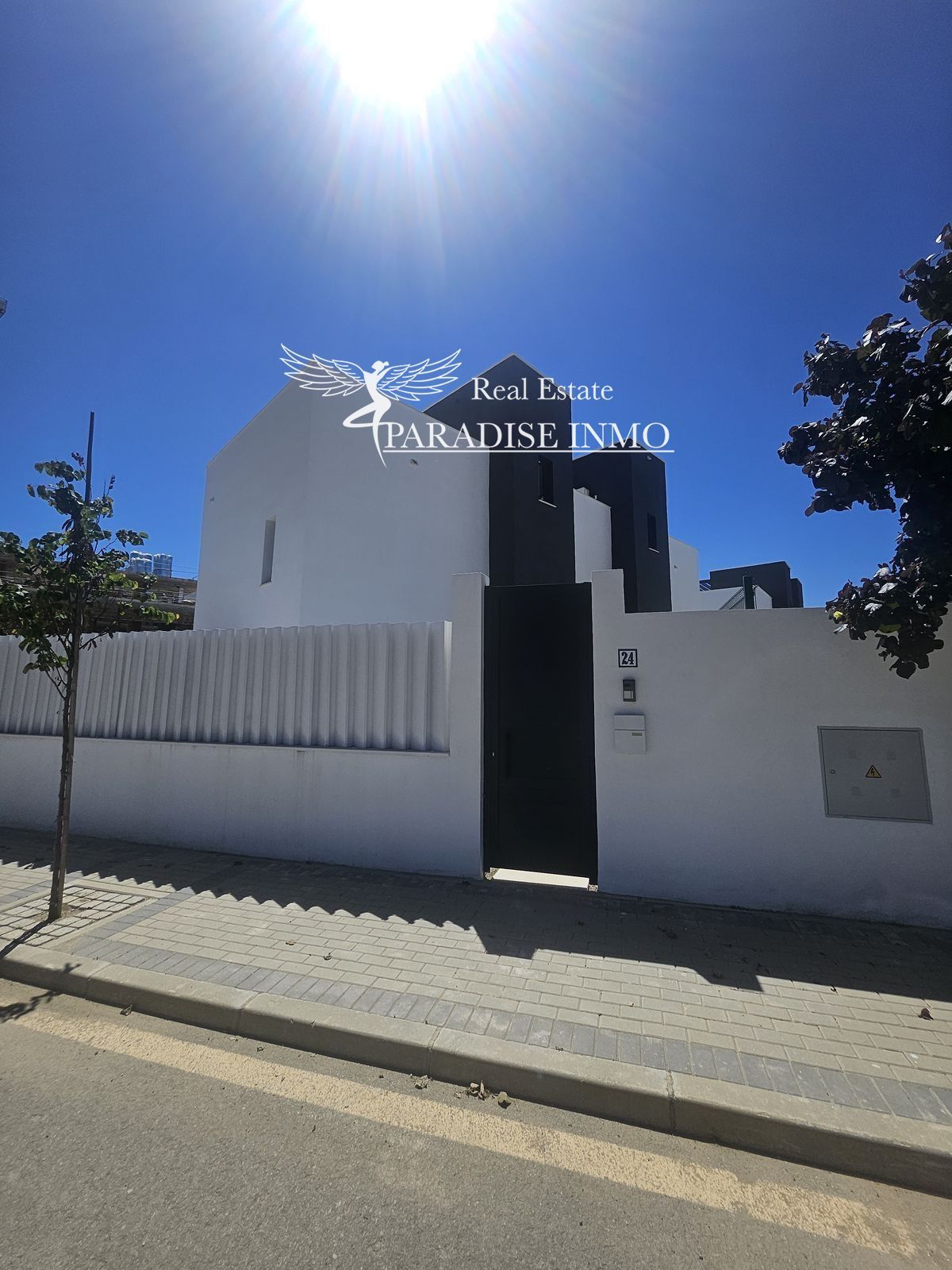 Вилла на продажу Estepona, Málaga. Ref: 8932. Paradise Group 