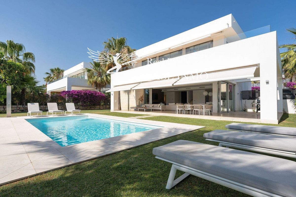 Вилла на продажу Marbella, Málaga. Ref: 9063. Paradise Group 