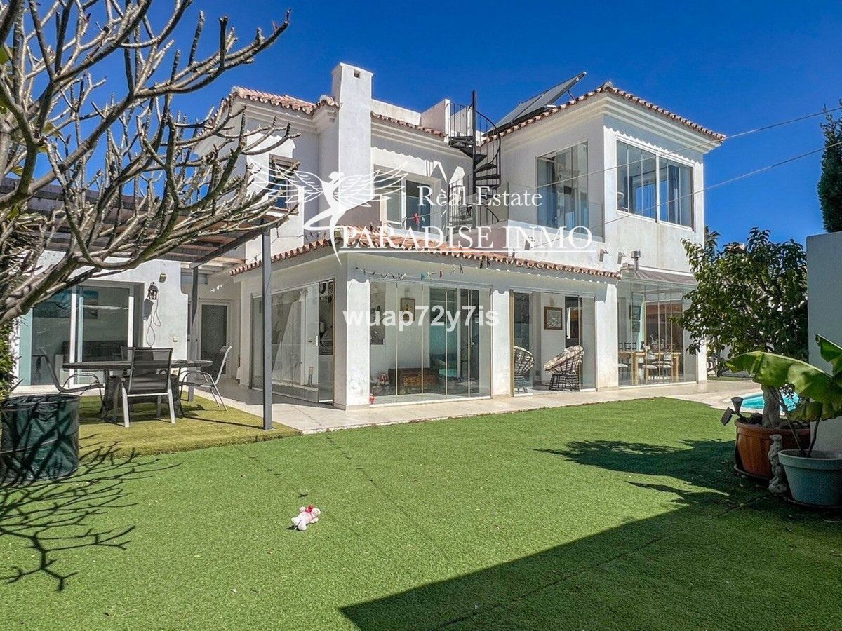 Вилла на продажу Estepona, Málaga. Ref: 9312. Paradise Group 