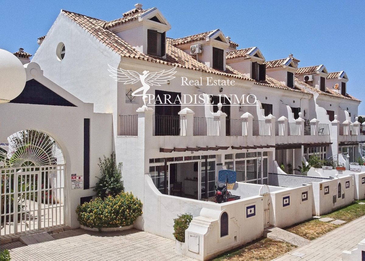 Дом на продажу Fuengirola, Málaga. Ref: 9374. Paradise Group 