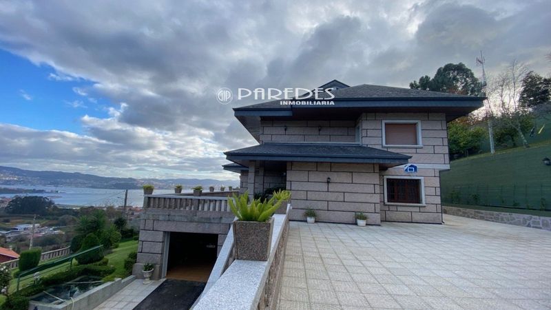 Chalet Independiente en venta Moaña, Pontevedra. Ref: 9610. INMOBILIARIA PAREDES