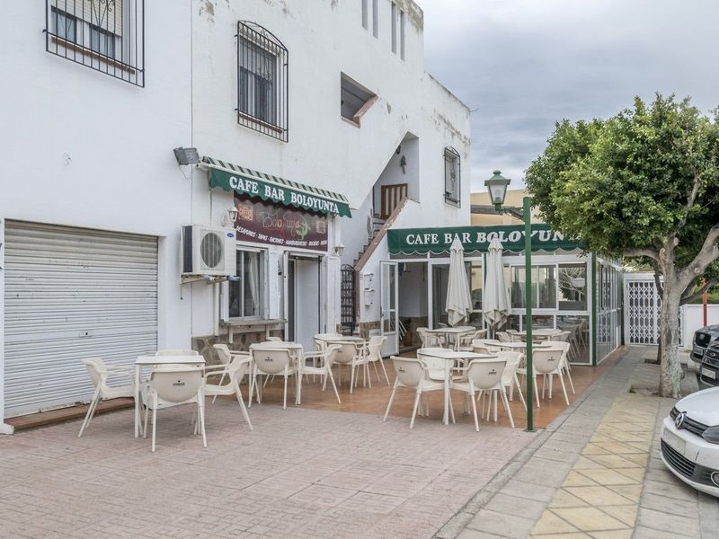 Local Comercial en venta Vera-Playa, Almería. Ref: 2566. PACO PARRA INMOBILIARIA