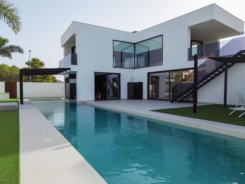 Chalet Independiente en venta Vera, Almería. Ref: 3228. PACO PARRA INMOBILIARIA