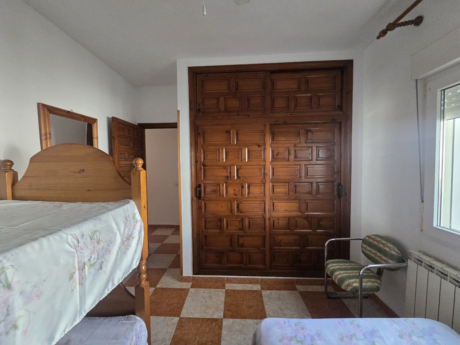 Exclusiva villa independiente frente al mar con piscina privada y amplios jardines - Foto 38