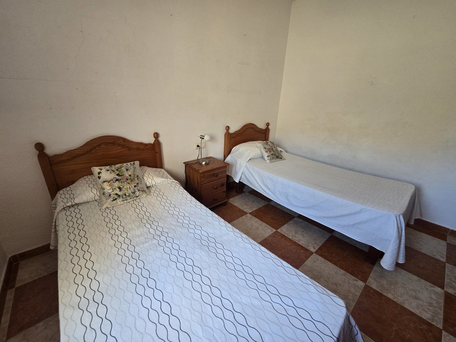 Exclusiva villa independiente frente al mar con piscina privada y amplios jardines - Foto 41