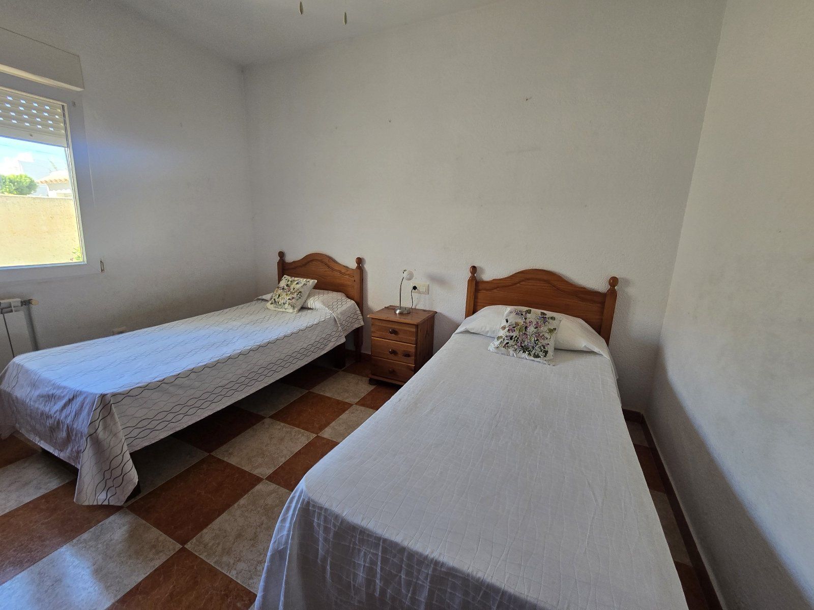 Exclusiva villa independiente frente al mar con piscina privada y amplios jardines - Foto 45
