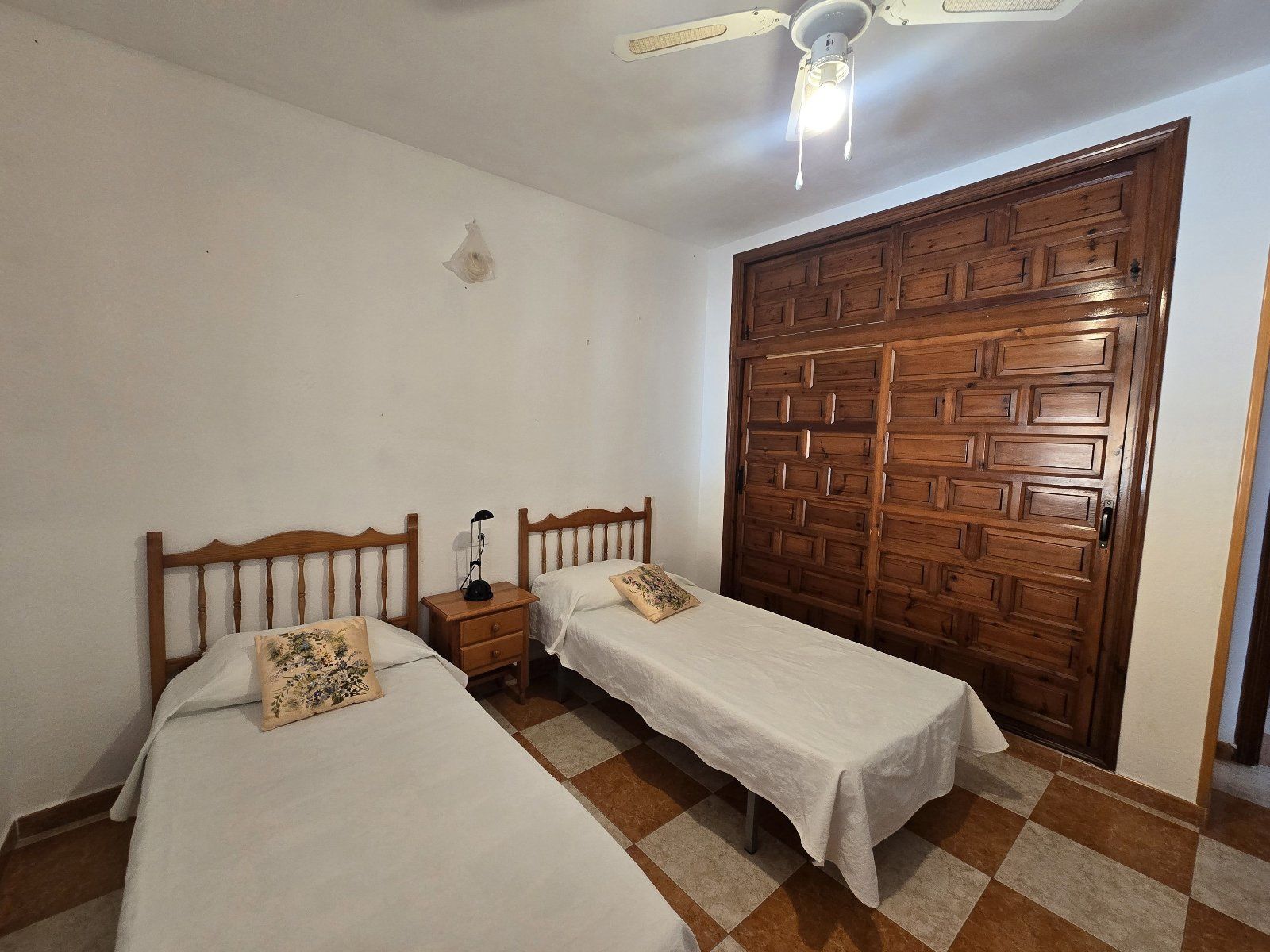 Exclusiva villa independiente frente al mar con piscina privada y amplios jardines - Foto 55