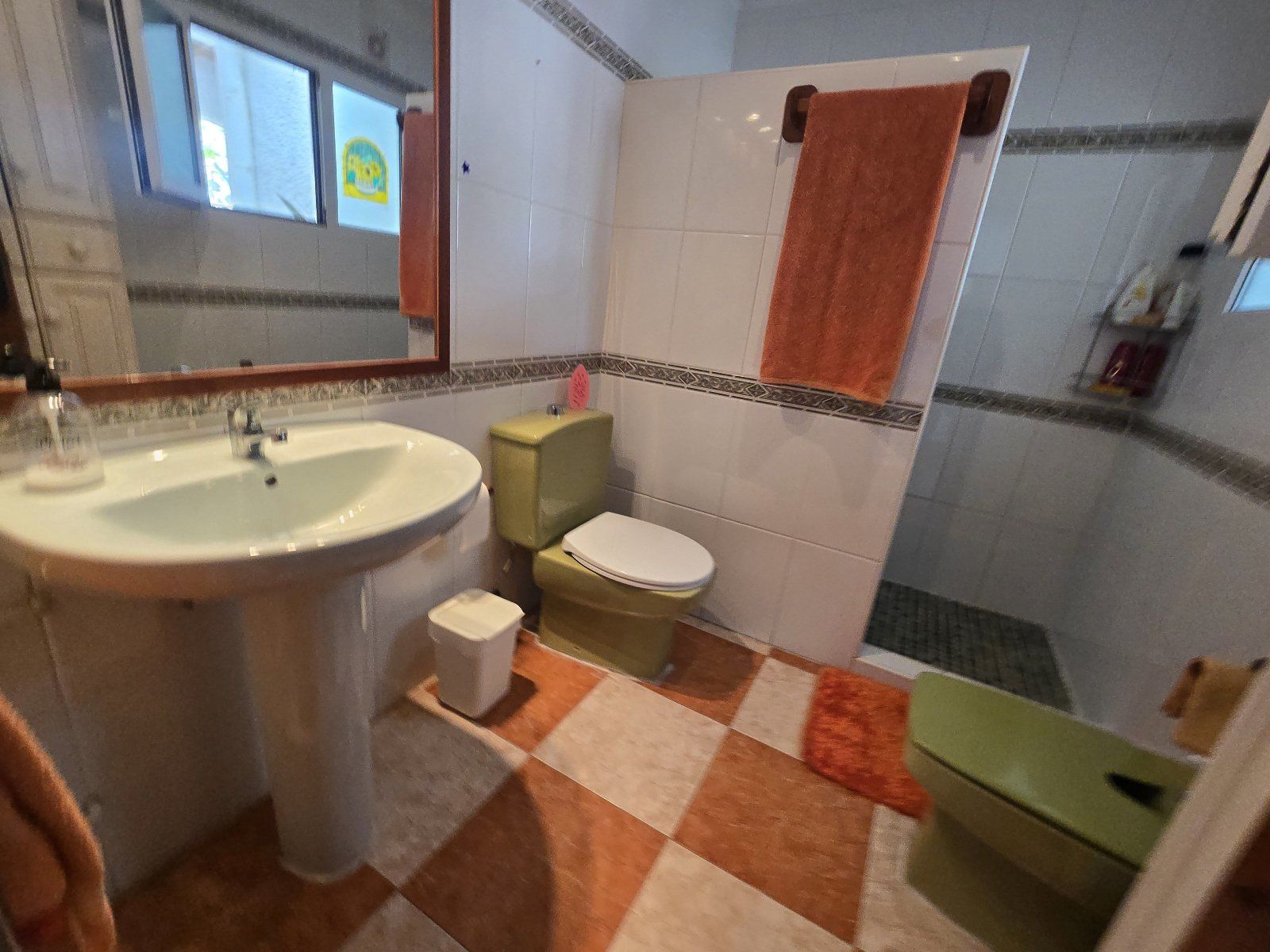 Exclusiva villa independiente frente al mar con piscina privada y amplios jardines - Foto 57