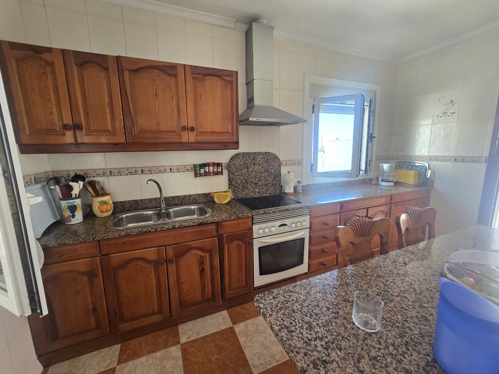 Exclusiva villa independiente frente al mar con piscina privada y amplios jardines - Foto 30
