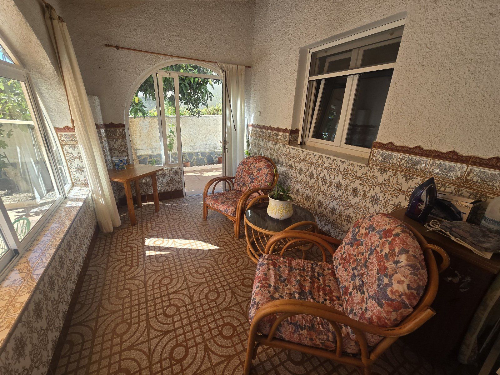 Exclusiva villa independiente frente al mar con piscina privada y amplios jardines - Foto 32