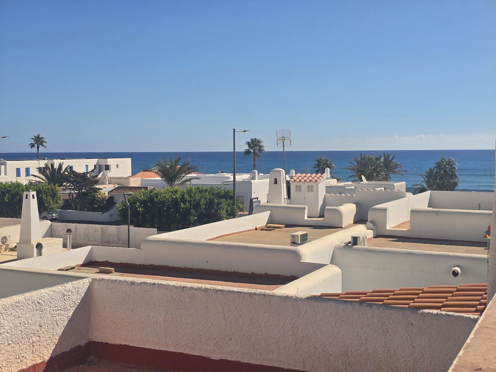 Exclusiva villa independiente frente al mar con piscina privada y amplios jardines - Foto 69