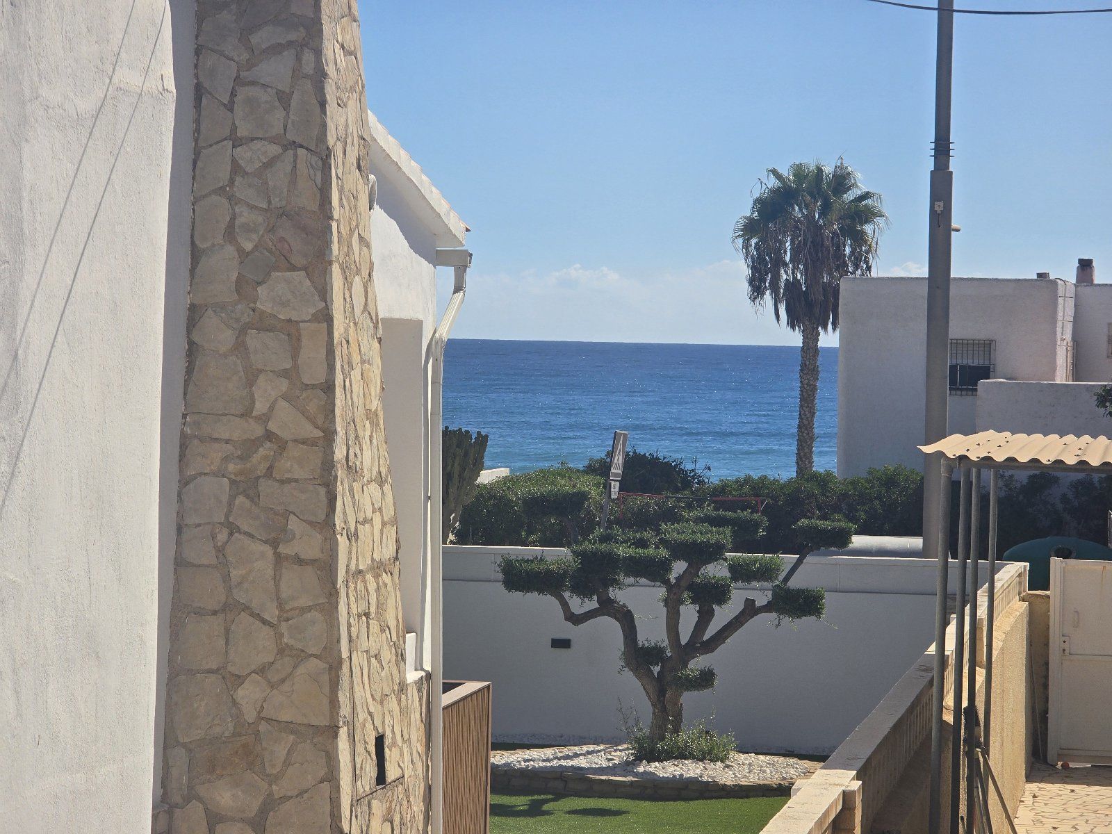 Exclusiva villa independiente frente al mar con piscina privada y amplios jardines - Foto 71