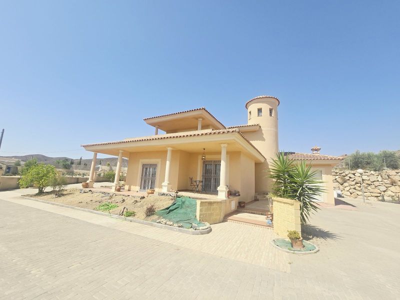 Chalet Independiente en venta Sorbas, Almería. Ref: 3640. PACO PARRA INMOBILIARIA